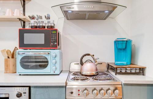 Denver Tiny House Walk to Cafes, Bars, Eateries! - Foto 11