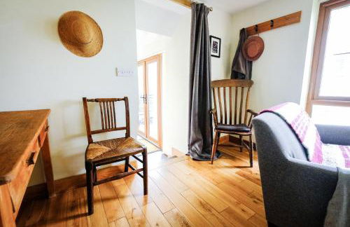 Rhyd Y Geifr, Cosy Barn Conversion in Maerdy - Photo 23