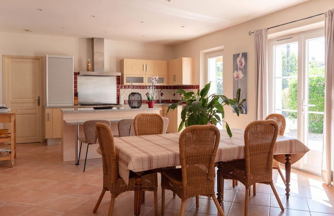 French Bastide, Located in an Olive Grove - Photo 29