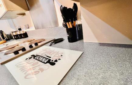 Birmingham City Centre Apartment with Parking - Photo 30