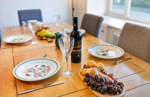 Modern 5B House - Ideal for Contractors & Families - Photo 22