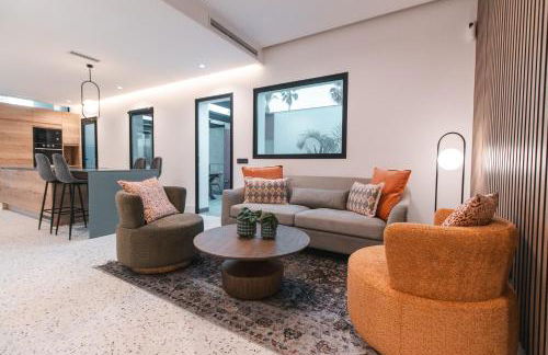 Tita Deluxe - Foto 1