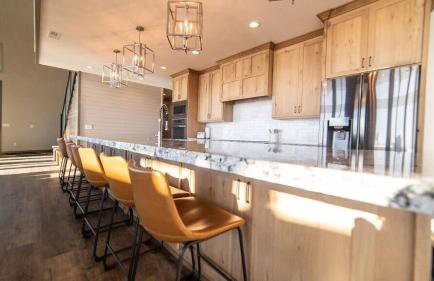 East Cabin- Yellowstone Family Retreat- Sled Hill - Foto 25