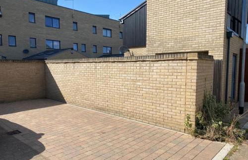 Homely & Warm Trumpington House w Parking, 5 mins drive to Bio Medical Campus, Addenbrooke's & Papworth hospitals - Foto 50