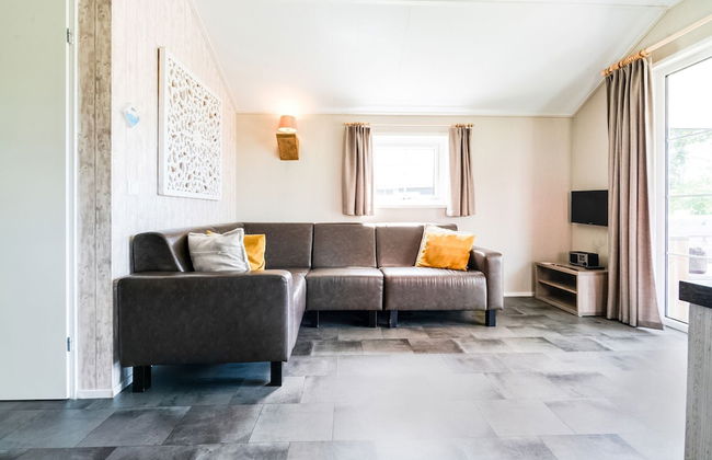 Glamping With Veranda Over Water - Photo 17