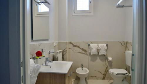 Adua Residence - Foto 3, towels, Shower