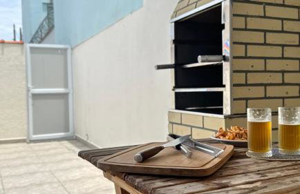 Cantinho Perfeito para Dois Conforto e Mar Bem Pertinho, Casa terrea no centro 80M Praia, Ar, Enxoval,Estacionamento e churrasqueira - Foto 14