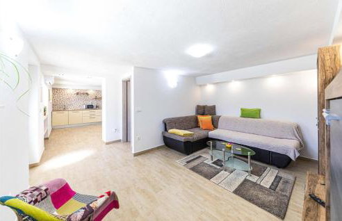 Amazing Home In Prgomet With Wifi - Foto 4