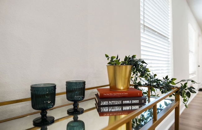 Spacious 6 Bed House Airport Pet Friendly AFB - Foto 32