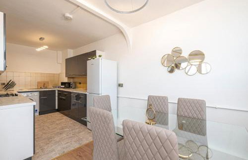 Lovely Apartments in Landward Court - Photo 78