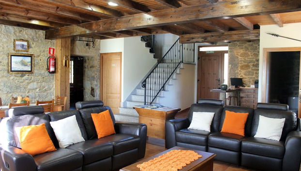 Coin salon dans le hall