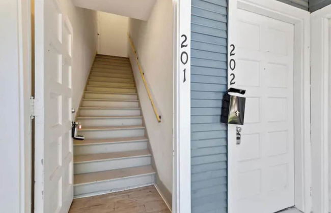 Impressive Cozy Historic 2BR Apt 201 Near Downtown - Foto 15