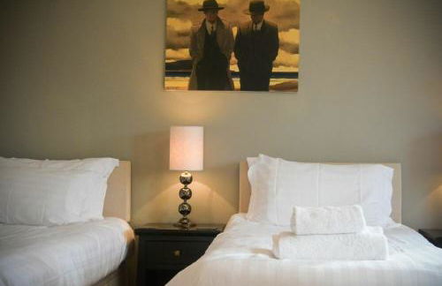 Castle View at the Viking - Photo 31