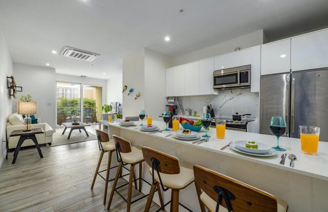 NEW 2BR Condo in of Palm Beach Walk 2 Beach - Foto 11