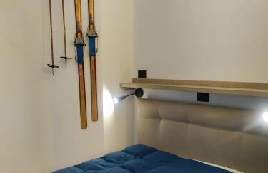 TANA DELLA MARMOTTA - renovated, ski in ski out, turkish bath, garage, storage - Foto 8