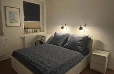 Zentrale FeWo Küstenglück nah am Deich - Foto 3