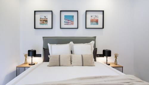 ApartsNouBcn Equador Les Corts - Photo 3