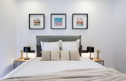 ApartsNouBcn Equador Les Corts - Photo 3