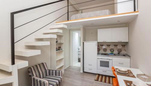 In Verticale - Foto 1