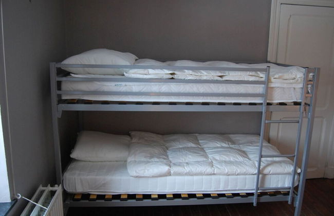 Stone-built Holiday Home in Dinant With Terrace - Photo 2