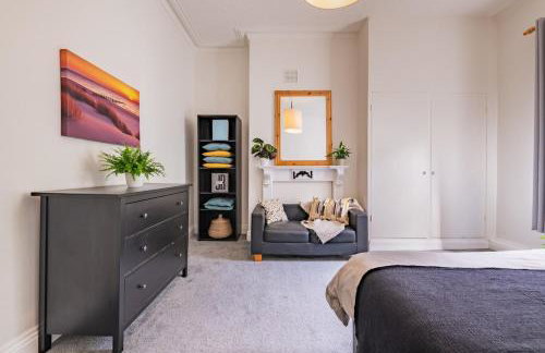 Spacious 4BR Home - Extra Sleeping Prestigious Spot - Foto 6