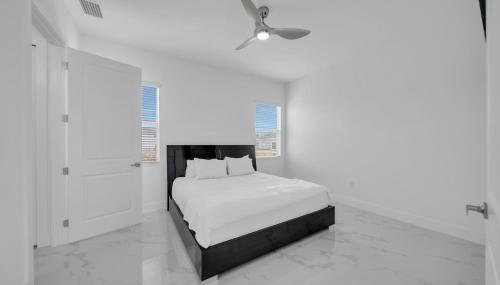 Cozy 3BR Duplex Unit with WiFi and Laundry in Lehigh Acres - Foto 4