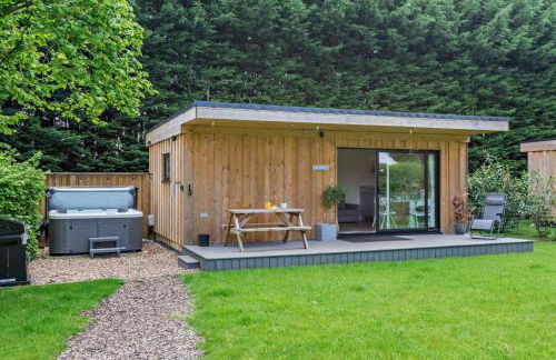 Luxury Silver Birch Lodge: Hot Tub/BBQ/Fire Pit - Foto 52