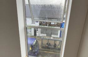 Exquisite Riverside Living in a Stunning Flat - Foto 12