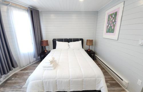 Nestled Away- Comfortable 3BDRM, Central Location - Foto 34