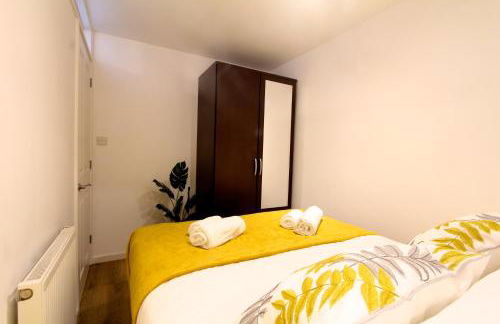 2 Bedrooms - 3 Beds - Free Parking - 168 - Foto 9