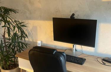 1 Dorm - Alto Padrão - 16 Andar - Home Office - Foto 16