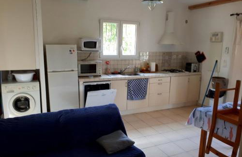 Mini Villa à 100m de la mer avec prise de recharge élec privative - Foto 9