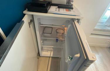 Paris 17ème - STUDIO compact 10m2 -110 sqf - coeur BATIGNOLLES - ideal SOLO traveler - Foto 48