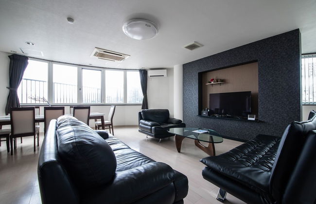 ROADSIDE HOUSE - Photo 17