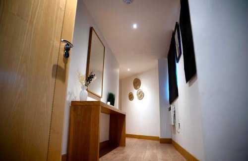 The Comfort Hub - Leeds Train Station - Foto 40