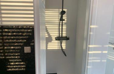 Aelio Suites- Near Airport and Beach - Foto 42