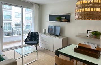 Piso en el corazón de Baiona con vistas al mar - Foto 1