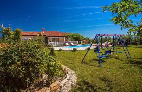 VILLA ANA - 3 bedroom villa with private pool and unspoiled natural environment - Photo 10