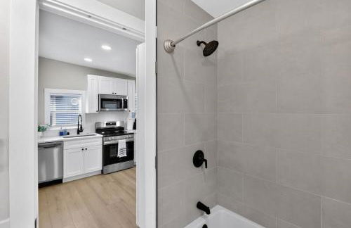 West Seattle Home King Bed and AC - Foto 33