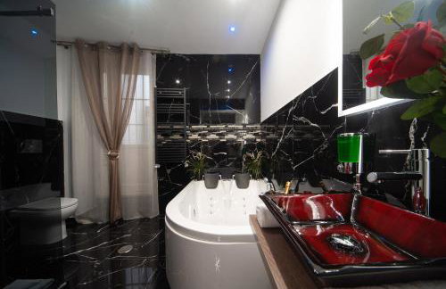 Farnese Jacuzzi Apartment - Foto 41