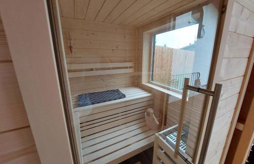 Ferienhaus Berge und See mit Whirlpool und Sauna - Foto 10