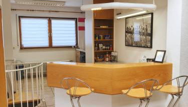 4 Zimmer geräumige und ruhig gelegene Ferien- und Monteurwohnung nur für Sie allein AUjvari Vermietungen - Foto 3