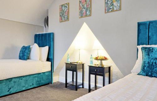 Large 5-Bedroom Home, Perfect for Long Stays & Team Accommodation - Foto 75