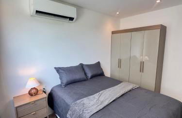 AP completo próx ao Shopping com piscina, garagem e ar - Foto 33