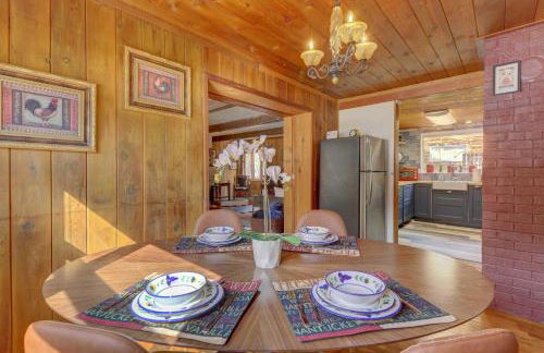 Lake Cabin with King Bed, Foodie Kitchen, and Views - Foto 12