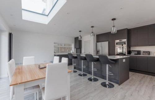 Delightful family home with parking, 8 minutes to beach - Foto 21