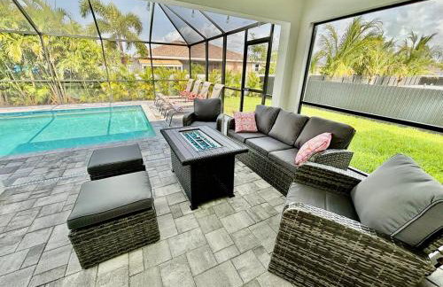 Cape House - 4 BR - Pool - Fire Pit - Private Backyard - Foto 25