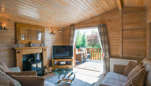 Waterfall Lodge - Photo 2