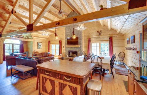 4 Mi to Mount Snow West Dover Cabin with Game Room - Foto 9