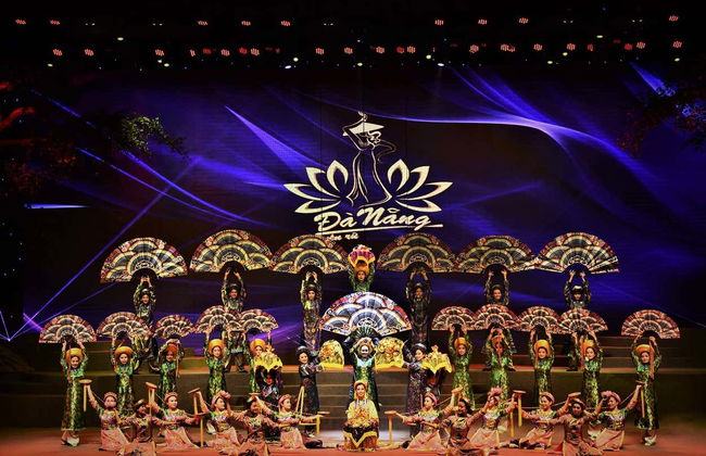 Entrada a Charming Danang Show - Foto 8